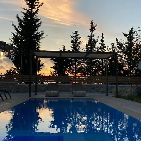Zephyros - * Agios Nikitas