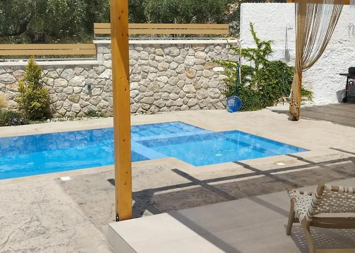 Villa Zephyros - *